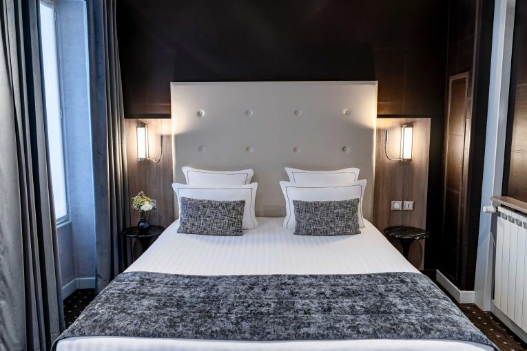 De La Paix Tour Eiffel - Superior Room