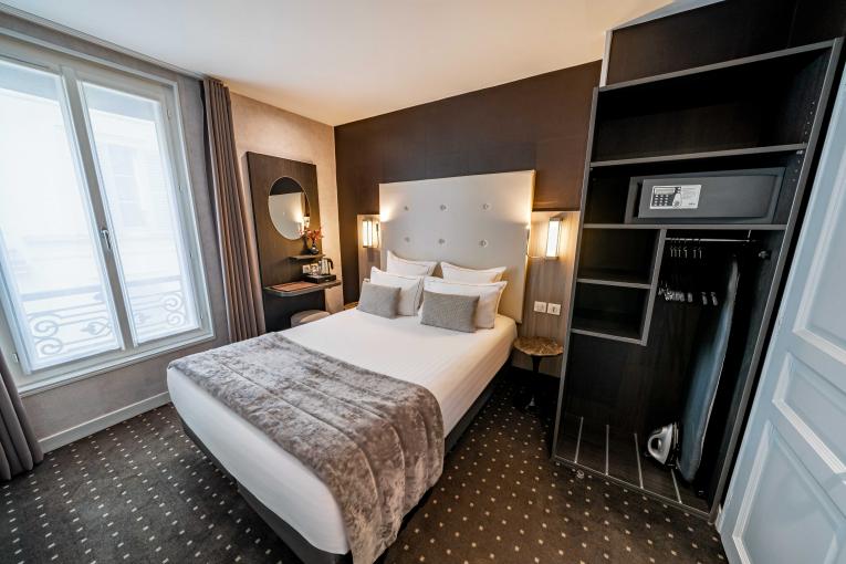 Hôtel De La Paix - Adjoining rooms: classic & classic