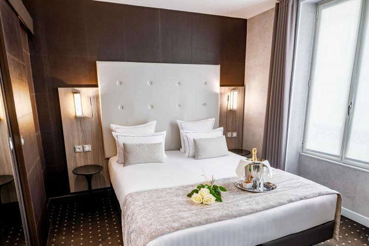 Hôtel De La Paix - Chambre Deluxe