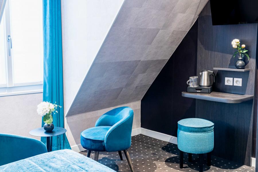 Hôtel De La Paix - Chambre Supérieure sous les toits de Paris